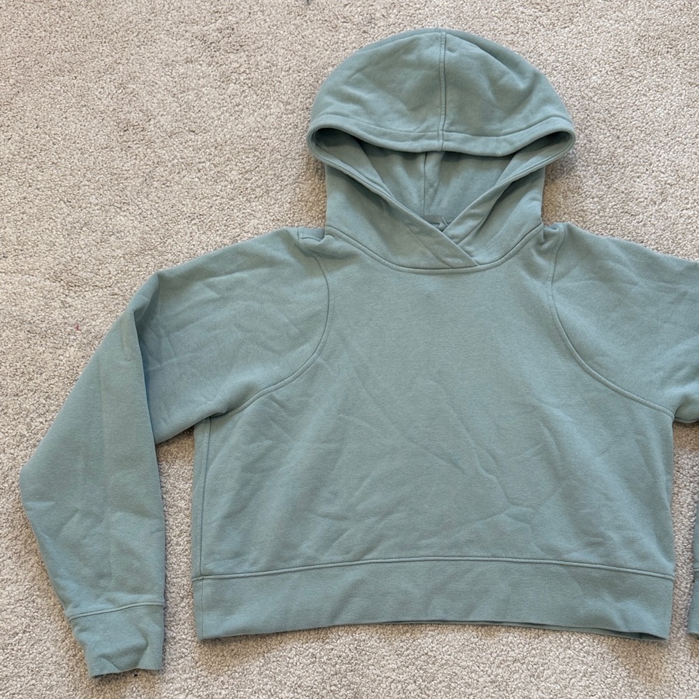 lululemon Loungeful Cropped Hoodie Silver Blue Sz10